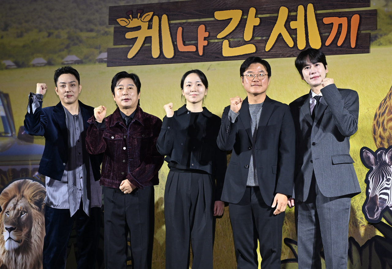 [헤럴드POP=윤병찬 기자] 25일 오전 넷플릭스 오리지널 예능 ‘케냐 간 세끼’ 제작발표회가 진행된다. 이자리에는 나영석 PD, 김예슬 PD, 이수근, 은지원, 규현 등이 자리했다.