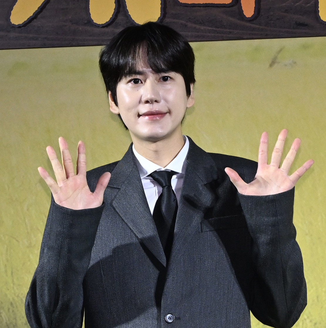 [헤럴드POP=윤병찬 기자] 25일 오전 넷플릭스 오리지널 예능 ‘케냐 간 세끼’ 제작발표회가 진행된다. 이자리에는 나영석 PD, 김예슬 PD, 이수근, 은지원, 규현 등이 자리했다.