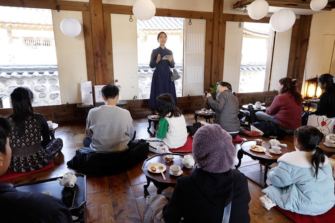 한방차 시음 프로그램 현장.[대구한의대 제공]