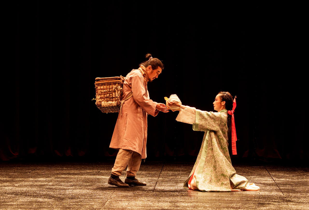 A scene from "The Orphan of Zhao: Seeds of Revenge" (National Theater Company of Korea)