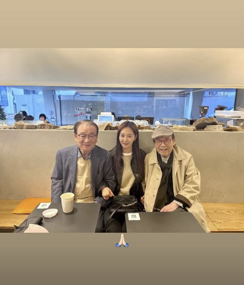 [유리 SNS]