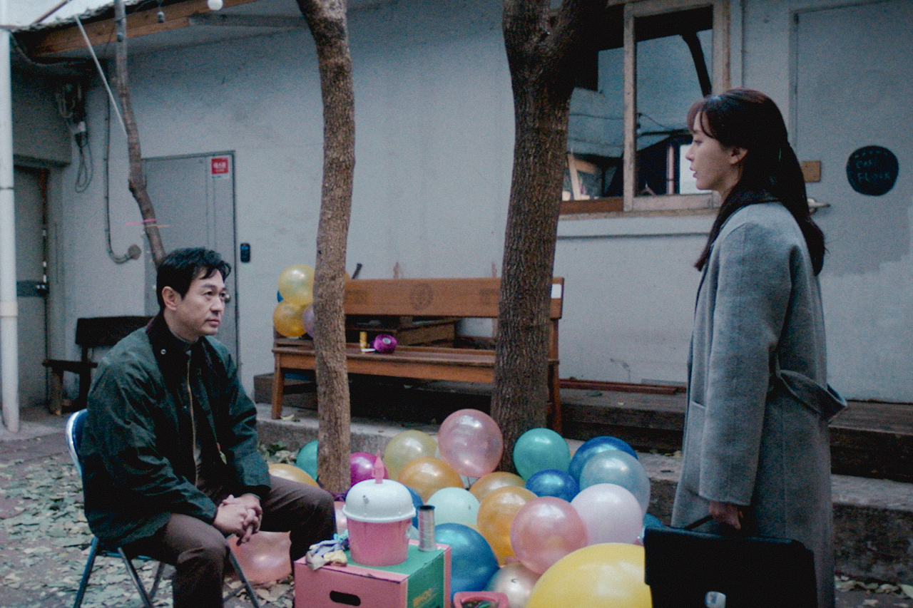 "The Nonsense" starring Park Yong-woo (left) and Oh Ah-yeon (Korean Film Academy/Studio Santaclause)