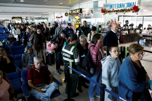 Trump confirms call with Maduro