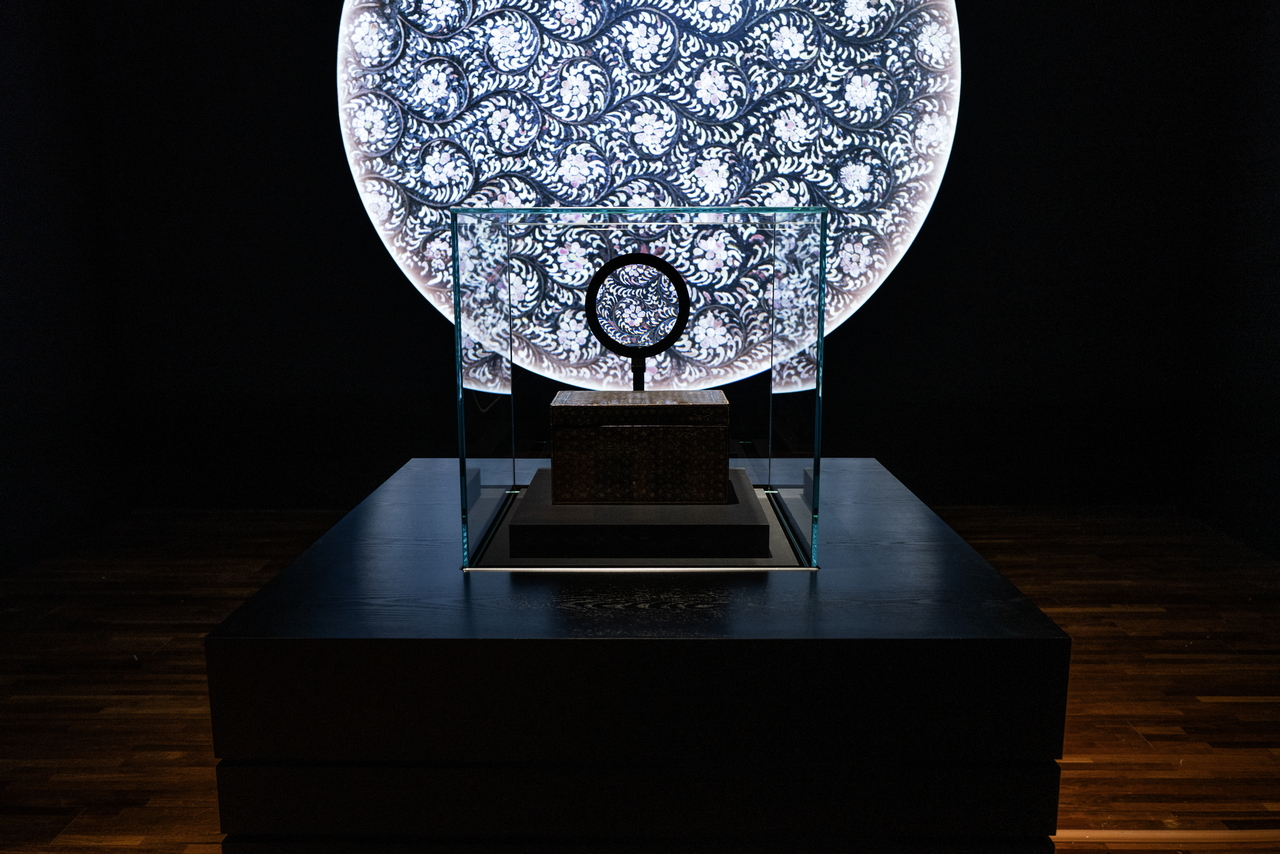 The Lab 2: Illuminating Time section of the National Palace Museum of Korea's "Re:Born, Connecting Time Through Conservation Science" exhibition (Korea Heritage Service)