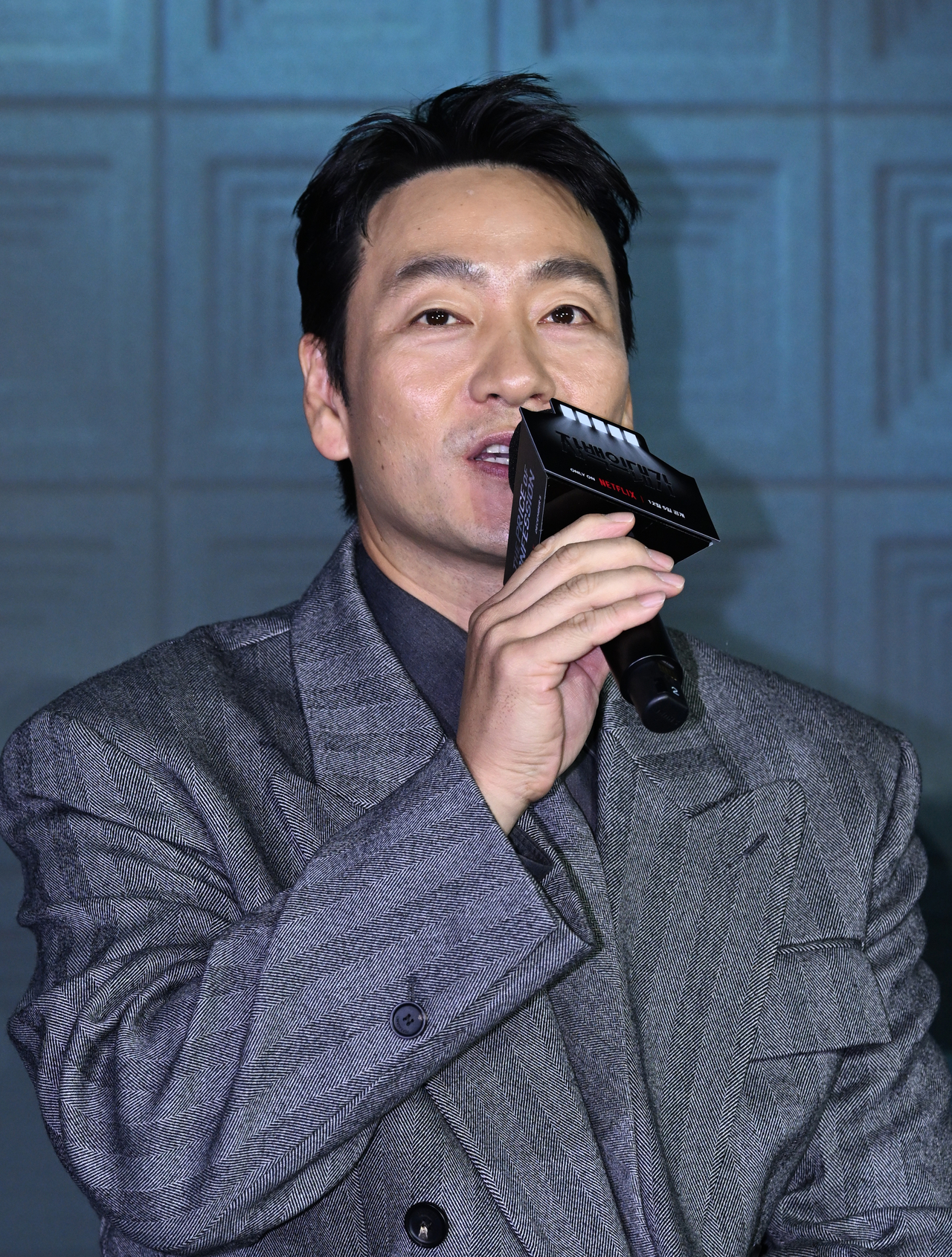 [헤럴드POP=윤병찬 기자] 넷플리스 시리드 ‘자백의대가’ 언론시사회 및 기자간담회가 3일 오후 서울 CGV아이파크몰에서 열렸다. 이자리에는 이정효 감독, 전도연, 김고은, 박해수 배우가 기자간담회에 참석했다.