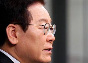 Democracy prevails, Lee says, a year after martial law debacle