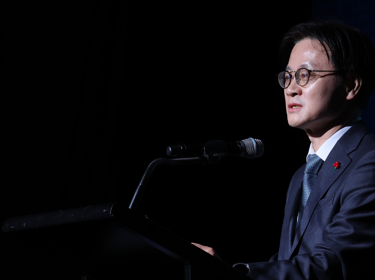 This file photo taken on Wednesday shows Industry Minister Kim Jung-kwan. (Yonhap)