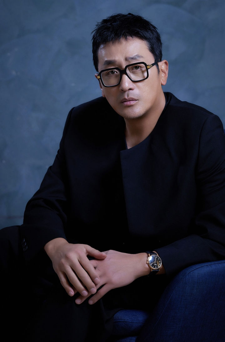 Ha Jung-woo (By4M Studio)