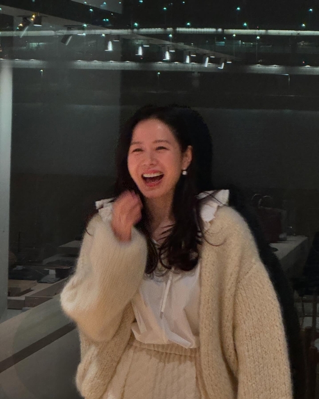 사진=손예진 채널