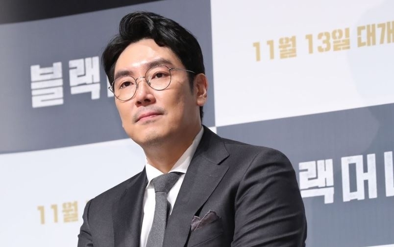 ‘소년범 인정’ 배우 조진웅 은퇴 선언 “모든 질책 겸허히 수용” - 헤럴드경제