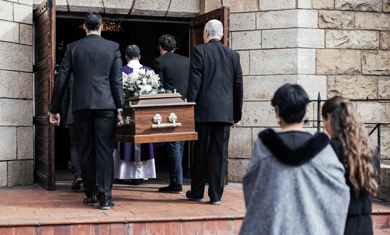 A stock image of a funeral (123rf)