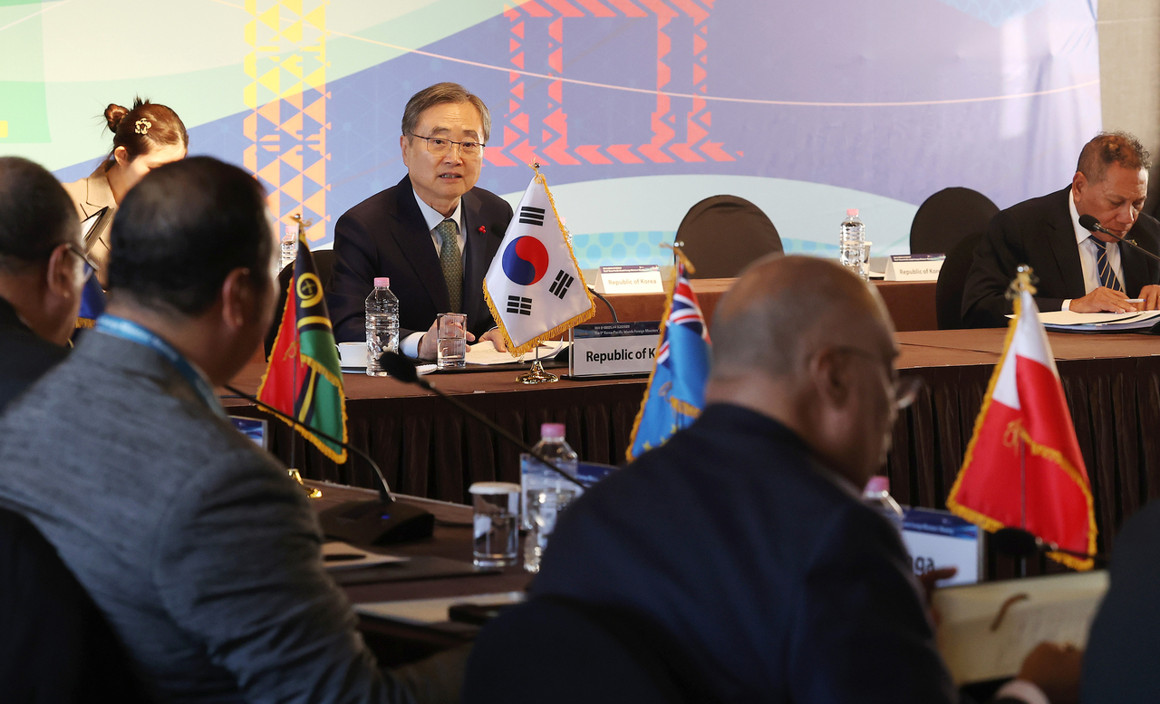 Foreign Minister Cho Hyun speaks during the sixth Korea-Pacific Islands foreign ministers' meeting held in Seoul on Tuesday. (Yonhap)
