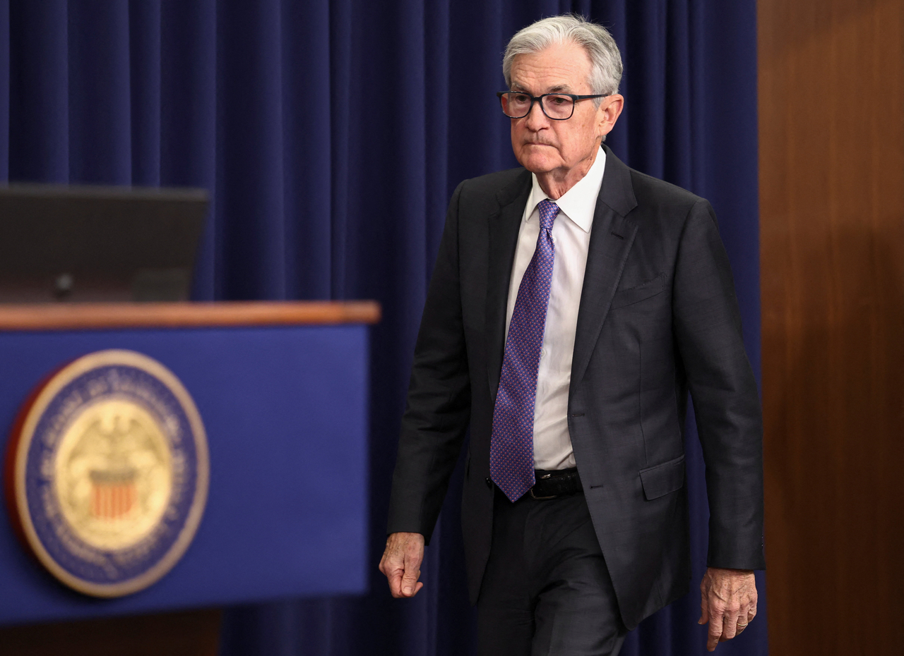 속보] 파월 “성장률 상향, 소비 회복력·AI투자 반영” - 헤럴드경제