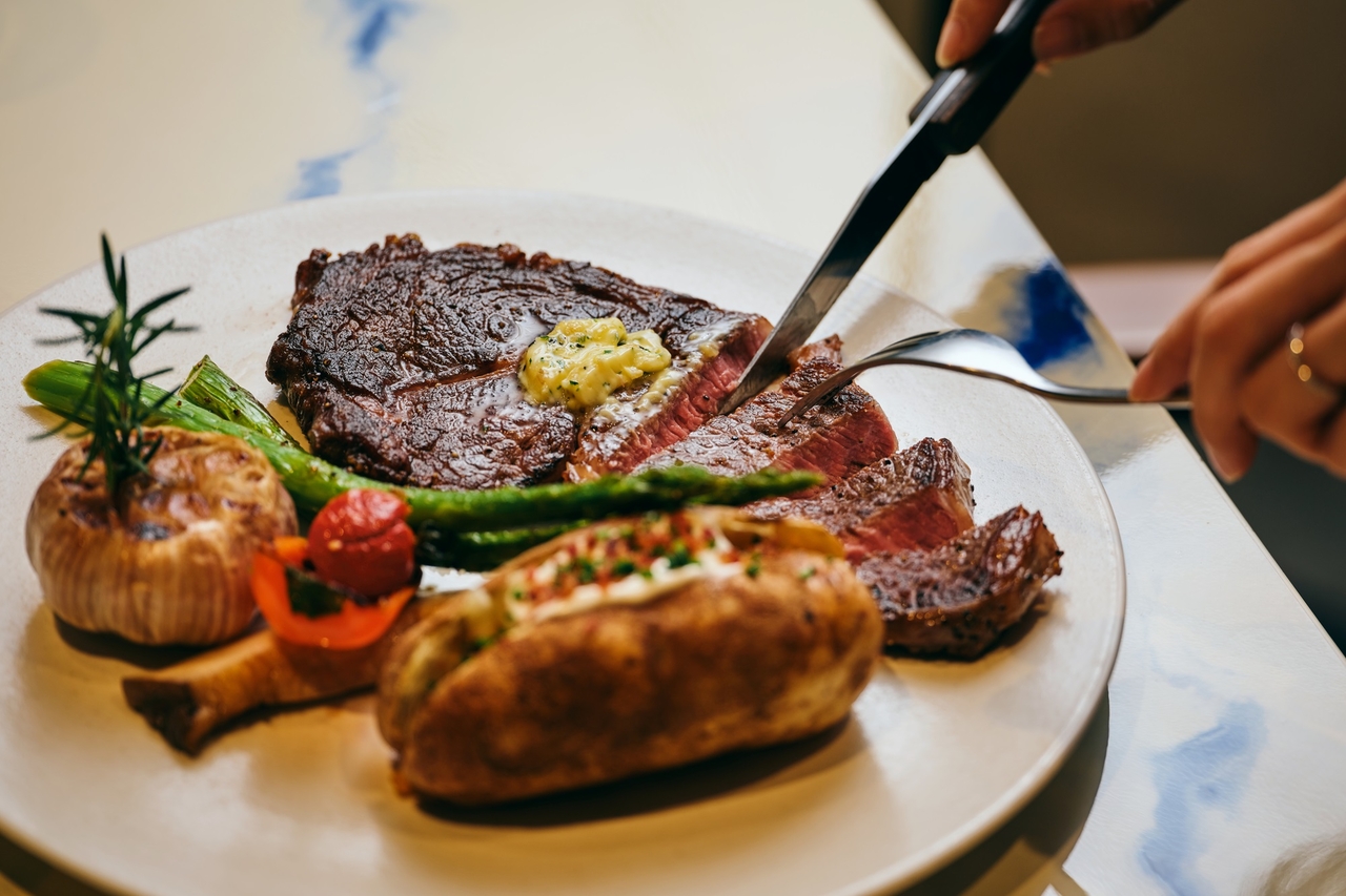 (Moxy Seoul Myeongdong)