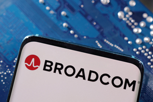 Broadcom, I only believe in you! A whopping 74% jump... Even Samjeon and Hanik shareholders were excited.