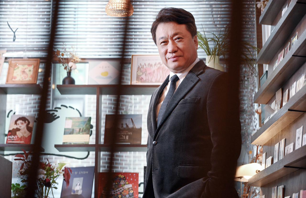 Lee Wang-jun, chair and president of Myongji Hospital and Myongji Medical Foundation, poses for a photo before an interview with The Korea Herald in Seoul on Dec. 3. (Lee Sang-sub/The Korea Herald)