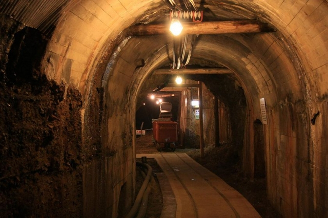 Oneof Sado Island's gold mines (Niigata Prefecture Tourism Association)
