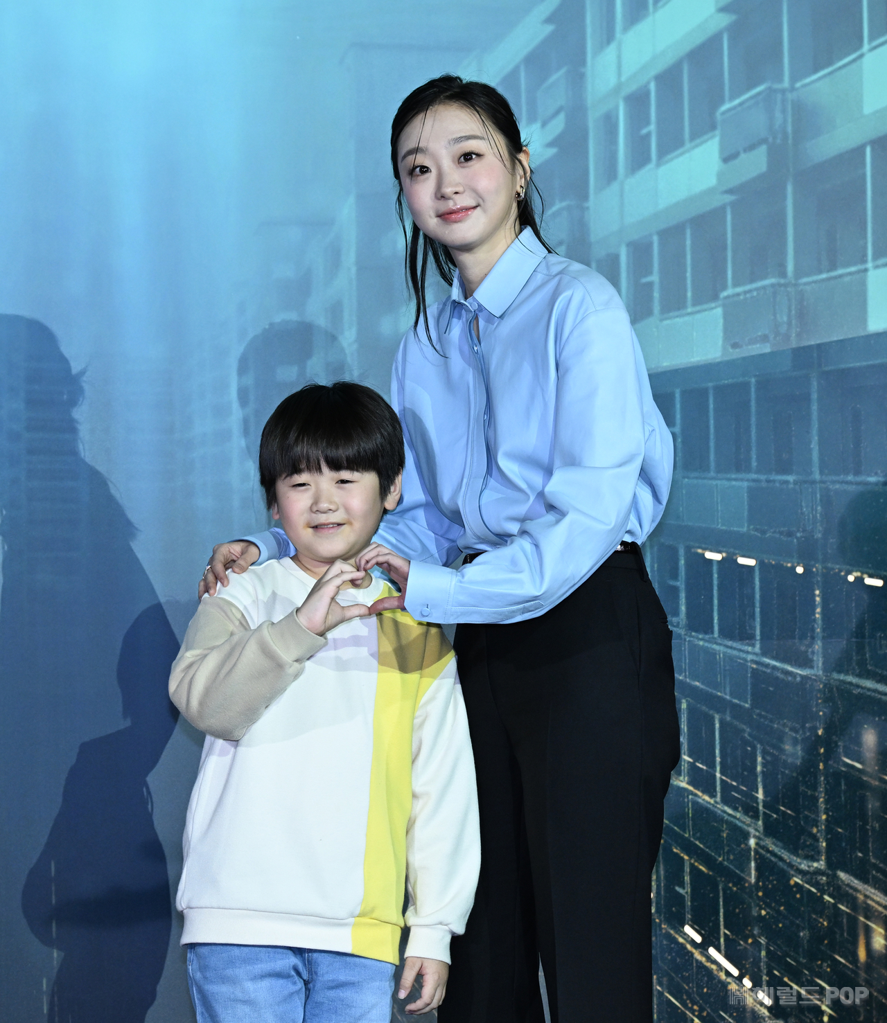 [헤럴드POP=윤병찬 기자] 넷플릭스 영화 ‘대홍수’ 제작발표회가 16일 오전 서울 CGV용산아이파크몰에서 열렸다. 이자리에는 배우 김다미, 박해수, 권은성 김병우 감독이 참석했다.