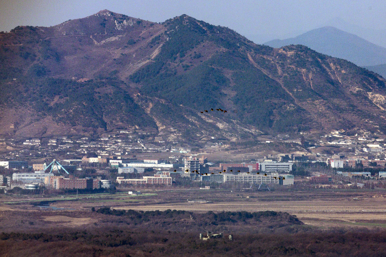 The Kaesong Industrial Complex is seen from the South Korean side of the Demilizarized Zone. (Yonhap)