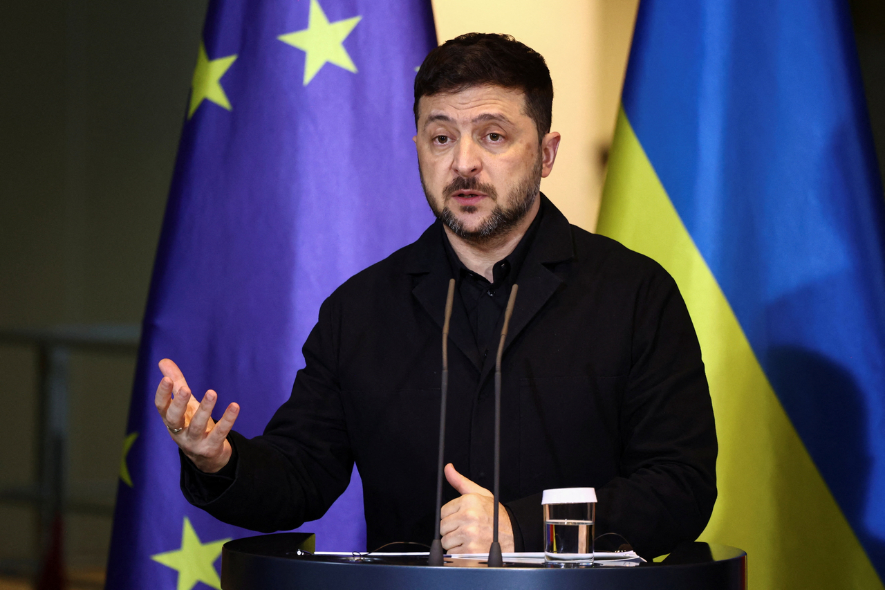 Ukrainian President Volodymyr Zelenskyy speaks during a press conference in Berlin, Monday. (Reuters-Yonhap)