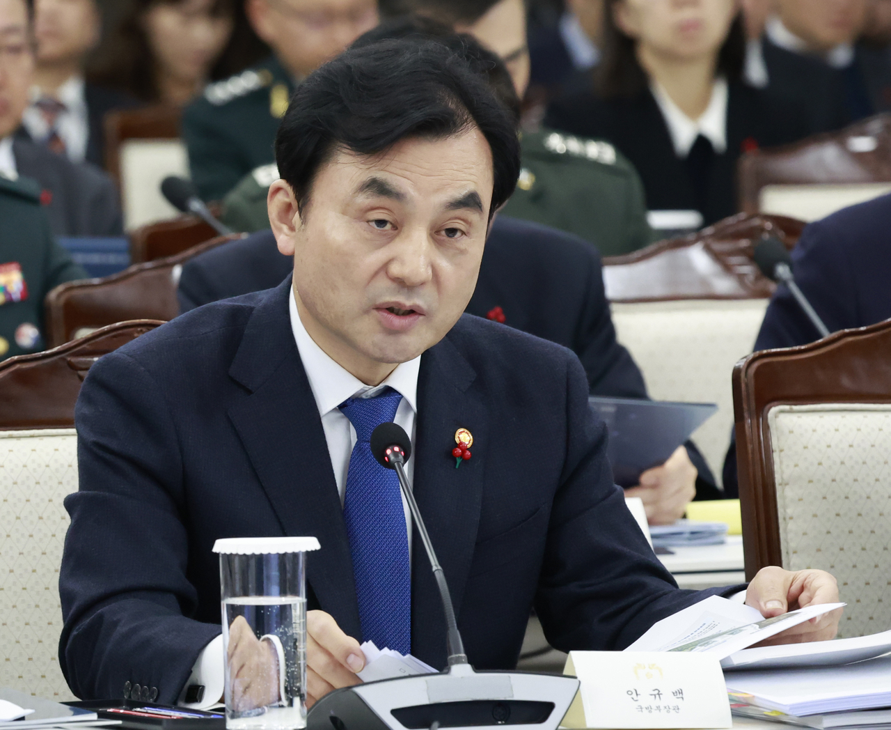 Defense Minister Ahn Gyu-back speaks during a policy briefing for President Lee Jae Myung at the ministry’s headquarters in Yongsan-gu, Seoul, on Thursday. (Yonhap)