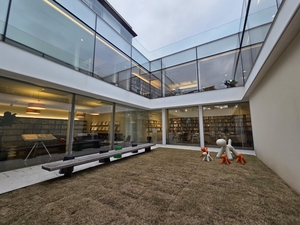 Art libraries as winter shelters