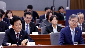 Unification ministry seeks sanctions relief; Foreign Ministry cautious