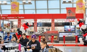 [Photo News] Nongshim opens Shin Ramyun cafeteria at New York’s JFK