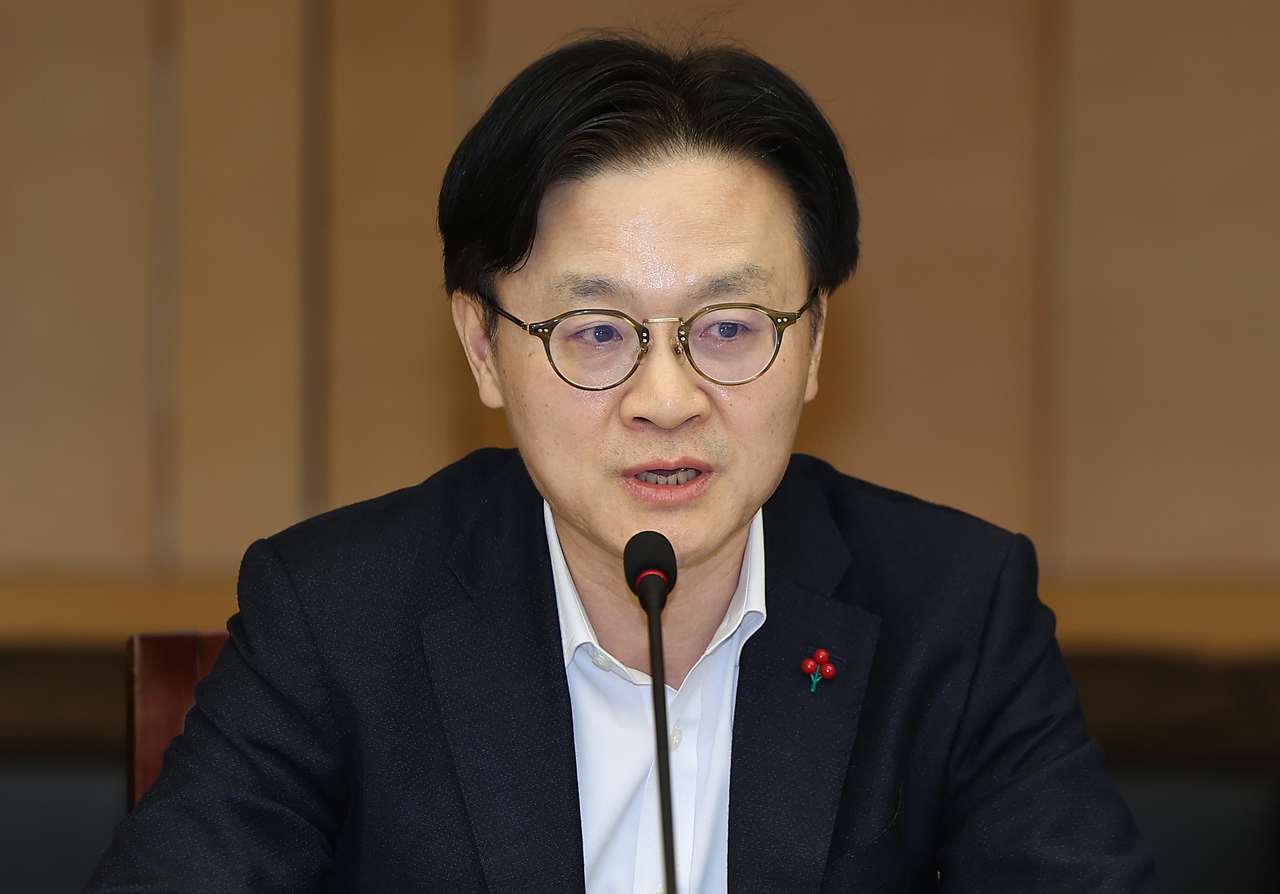 Industry Minister Kim Jung-kwan (Yonhap)