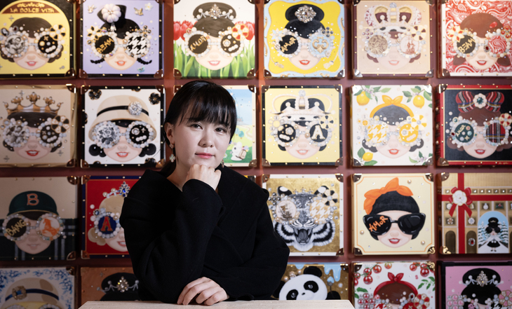 Kim Ji-hee poses at her studio in Gangnam-gu, southern Seoul, on Dec. 18. (Im Se-jun/The Korea Herald)