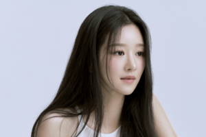 Seo Yea-ji to make theater debut as tragic soprano