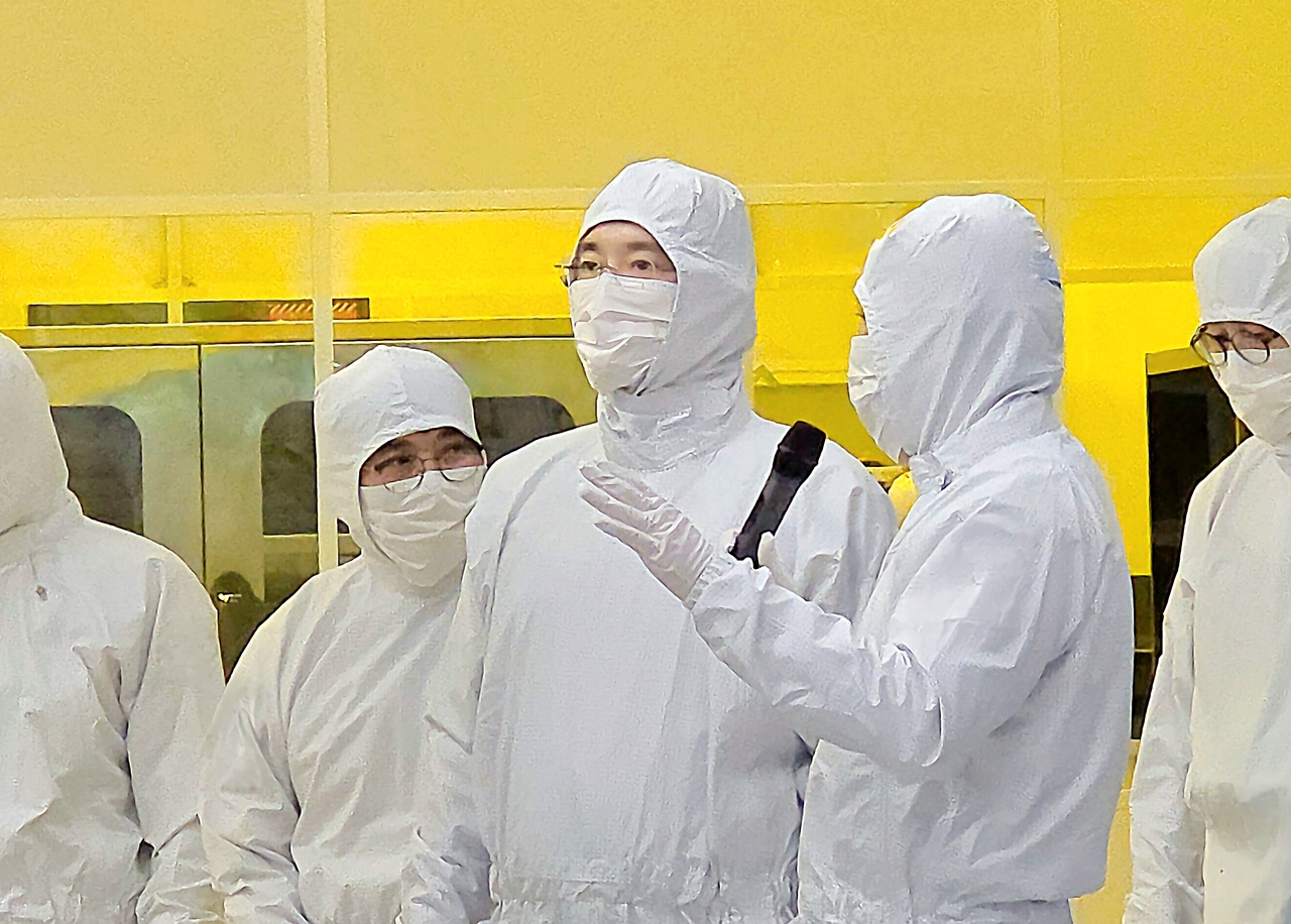 사상 최고치 경신한 삼성전자, 16만원까지 간다 [종목Pick] - 헤럴드경제