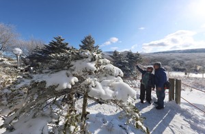 Snow blankets Hallasan in Jeju Island