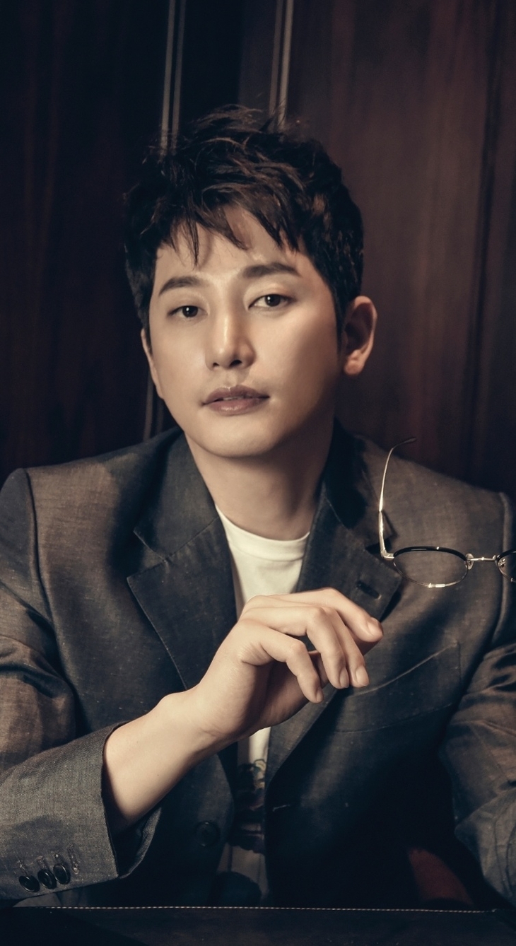 Park Si-hoo (Hoo Factory)
