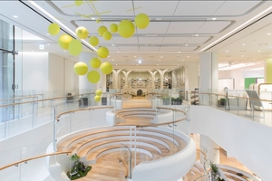 "떡잎 꺾이지 않도록"...현대百이 미술계 '키다리 아저씨' 자처한 까... - 뉴스 썸네일 이미지