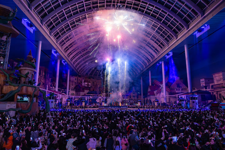 (Lotte World)