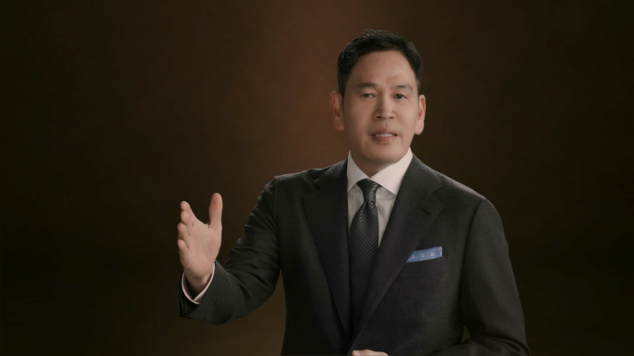 Shinsegae Group Chair Chung Yong-jin (Shinsegae Group)