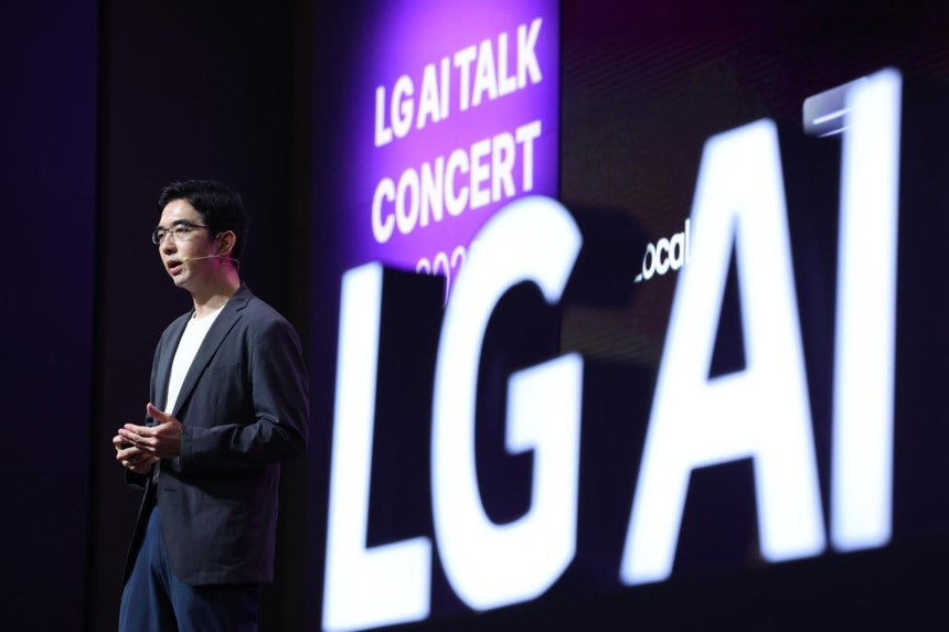 Lee Hong-lak, co-head and chief scientist at LG AI Research (LG)