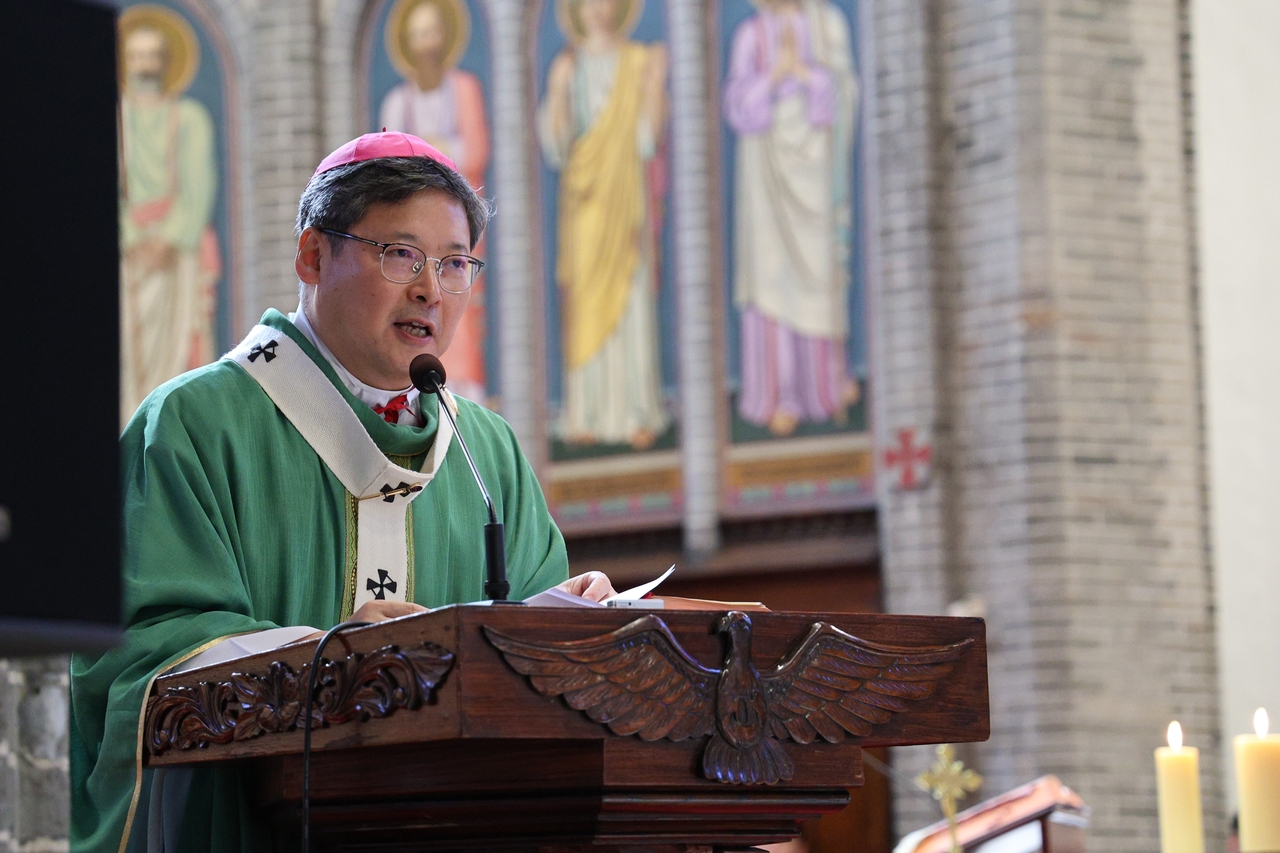Peter Chung Soon-taick, the Archbishop of Seoul (Archdiocese of Seoul)