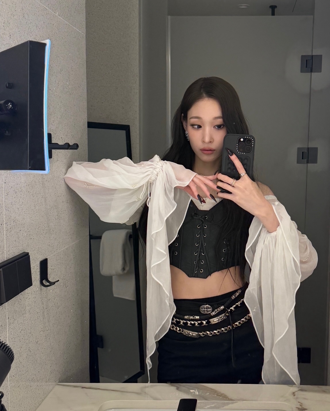 사진=애니 SNS