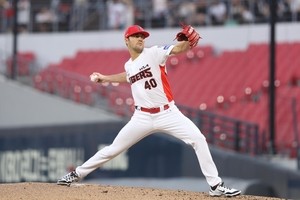 Here’s a look at KBO’s foreign player lineups for the 2026 season