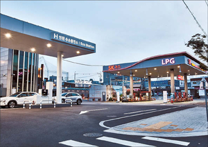 주유소 내 태양광으로 전기차 충전 가능 - 뉴스 썸네일 이미지