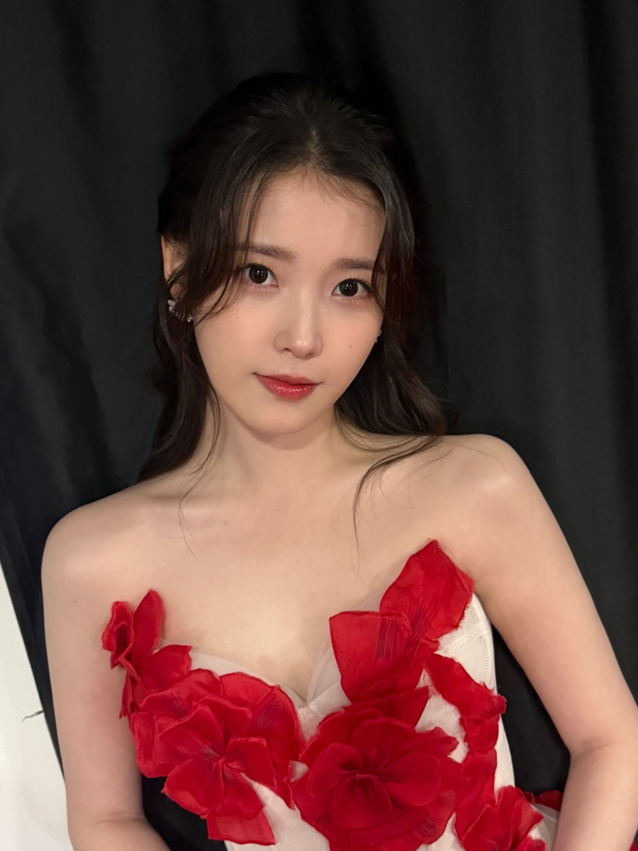 사진=아이유 공식 채널