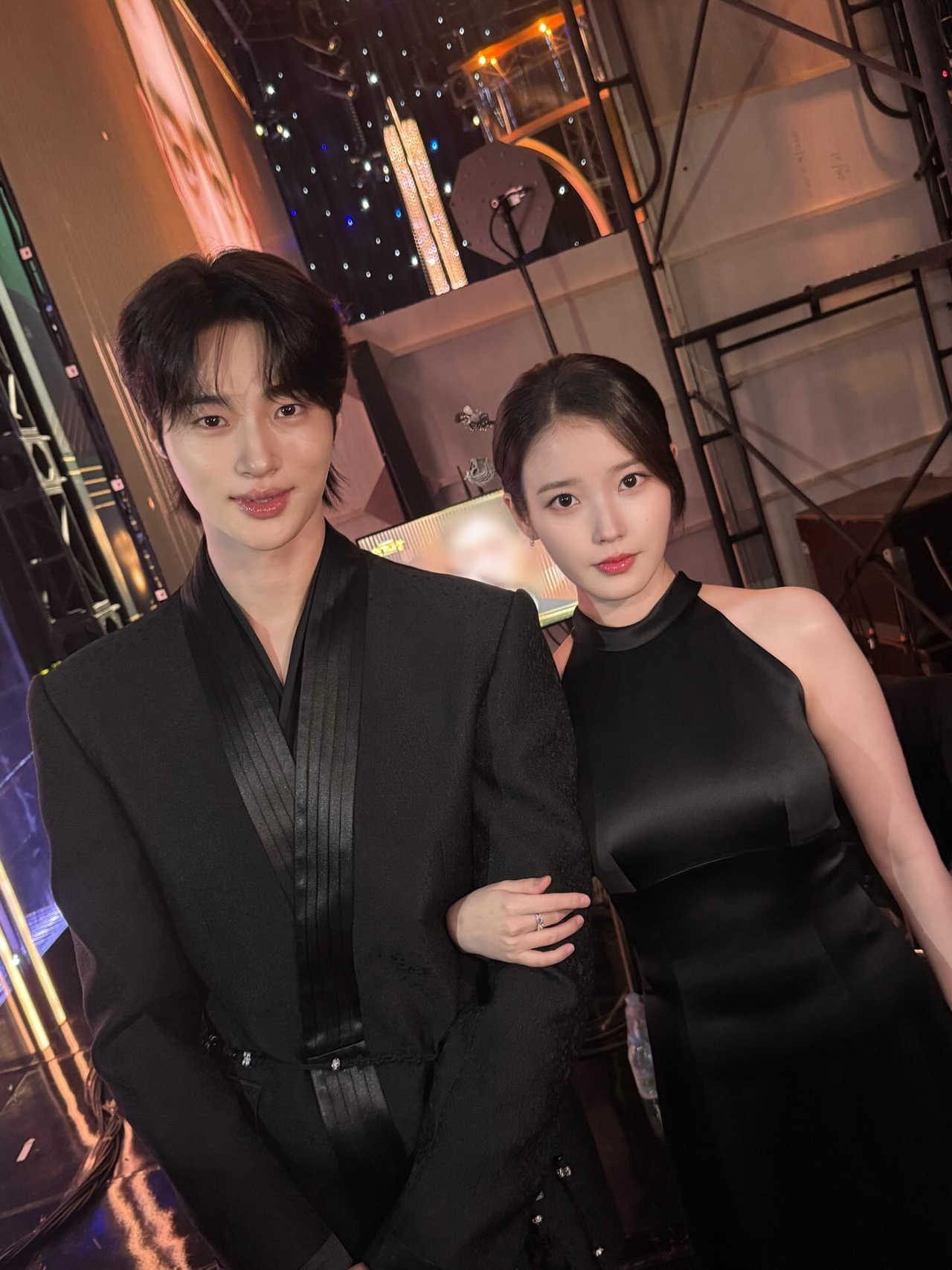 사진=아이유 채널