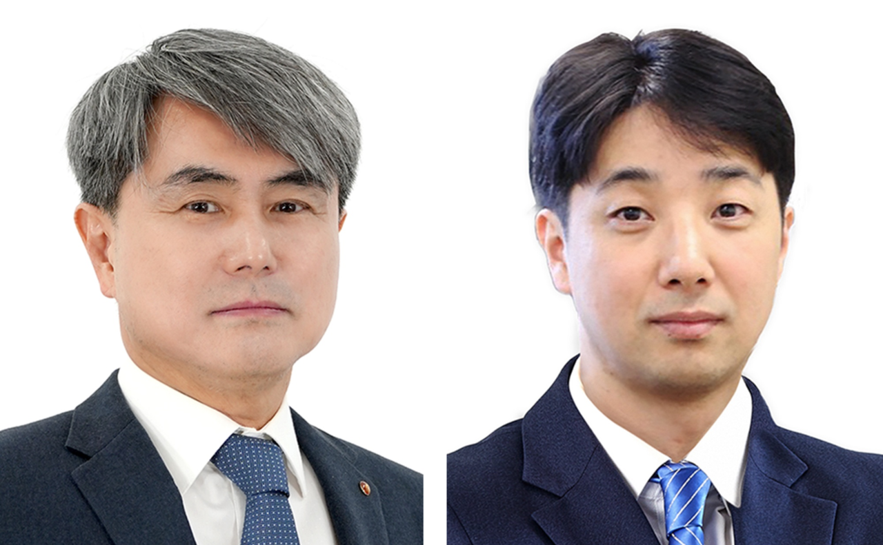 Sejong University professors Baik Sung-wook (left) and Hwang Jin-soo. (Sejong Univ.)