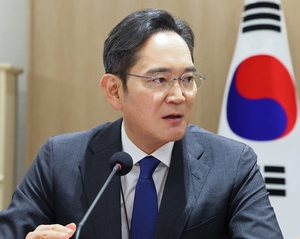Samsung chief's stock wealth doubles amid Kospi rally