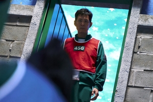 'Squid Game' scores third Critics Choice win