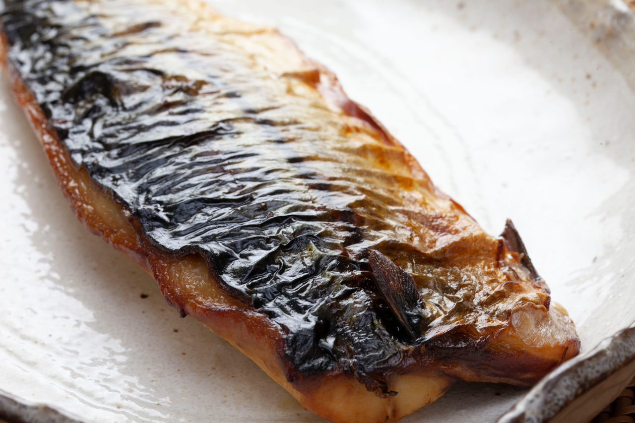 Grilled fish salt mackerel (123rf)