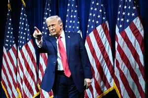 Trump to House Republicans: If we don't win midterms, I'll get impeached