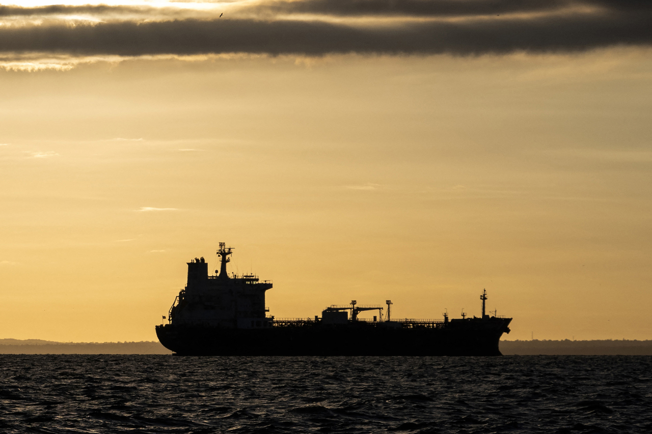This view shows crude oil tankers anchored on Lake Maracaibo, Venezuela on Wednesday.    AFP-Yonhap